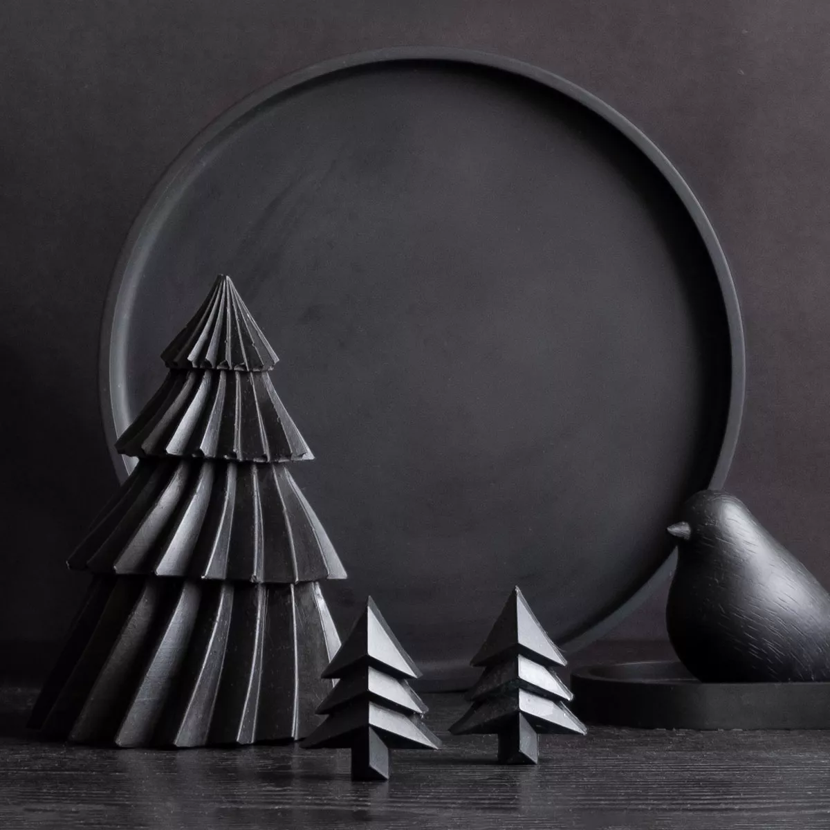 BLACK is BACK as the latest #XmasTrend! 