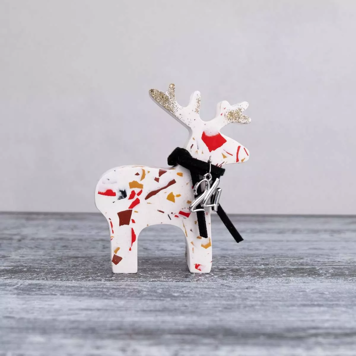 Terrazzo Reindeer Lucky Charm Terrazzo Reindeer Lucky Charm Χειροποίητη Κατασκευή λήιον